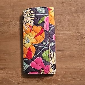 Vera bradley trifold wallet. LIKE NEW